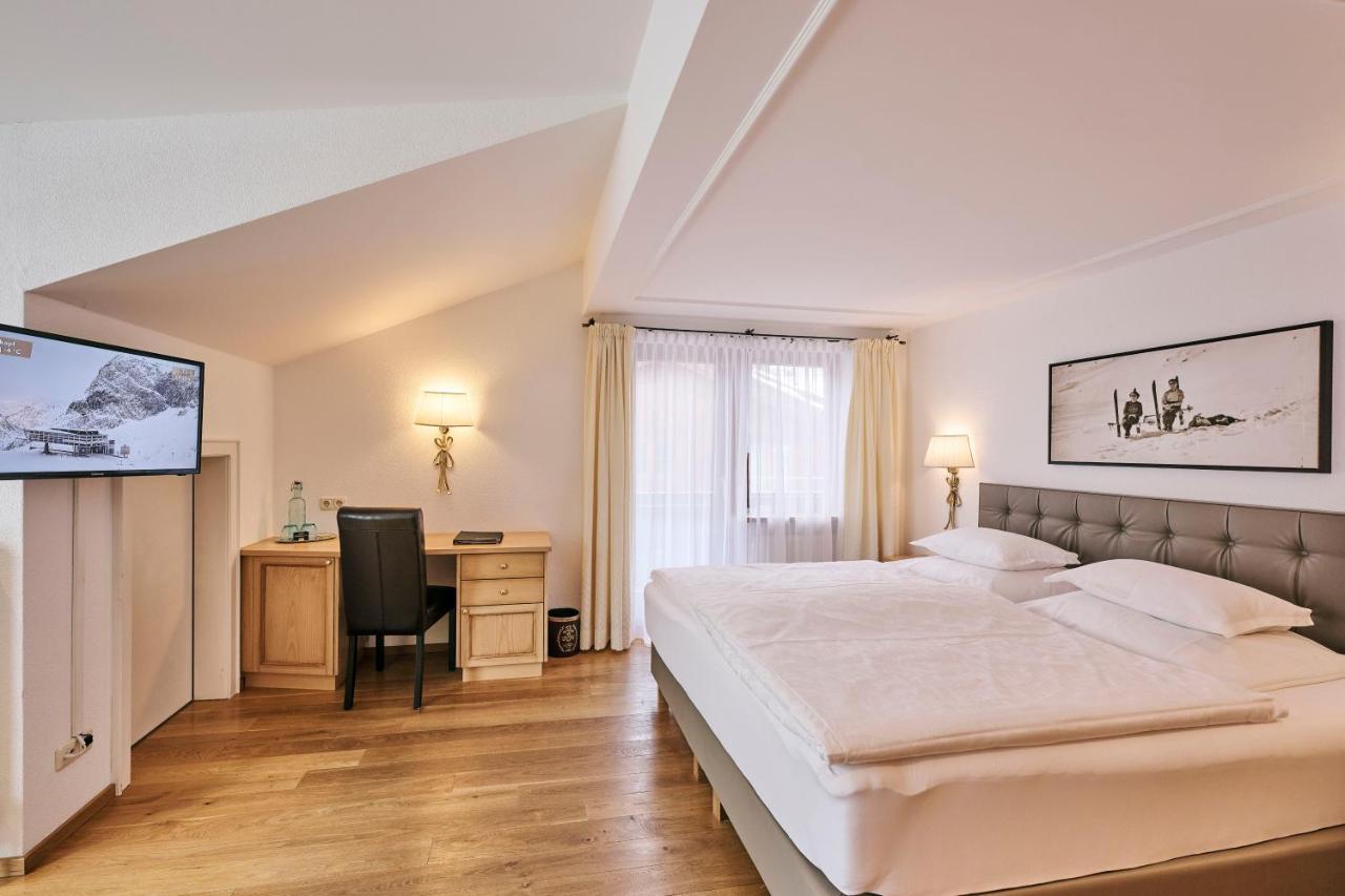Hotel Garni Sursilva ليش ام ارلبرغ المظهر الخارجي الصورة