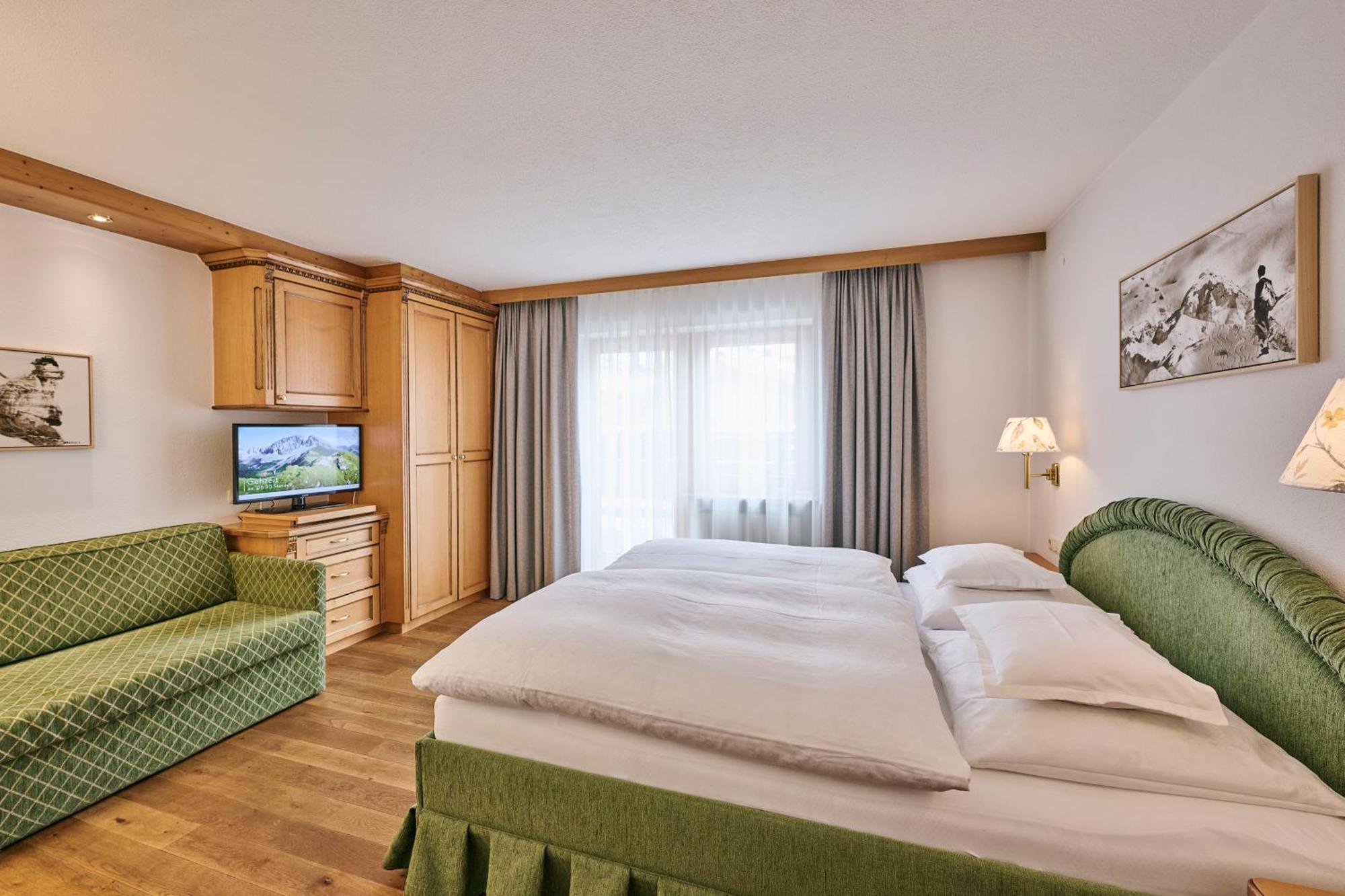 Hotel Garni Sursilva ليش ام ارلبرغ المظهر الخارجي الصورة