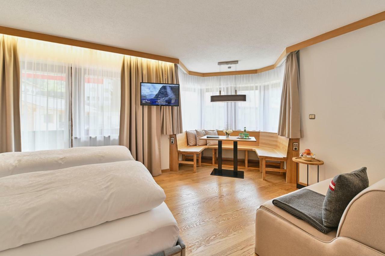 Hotel Garni Sursilva ليش ام ارلبرغ المظهر الخارجي الصورة