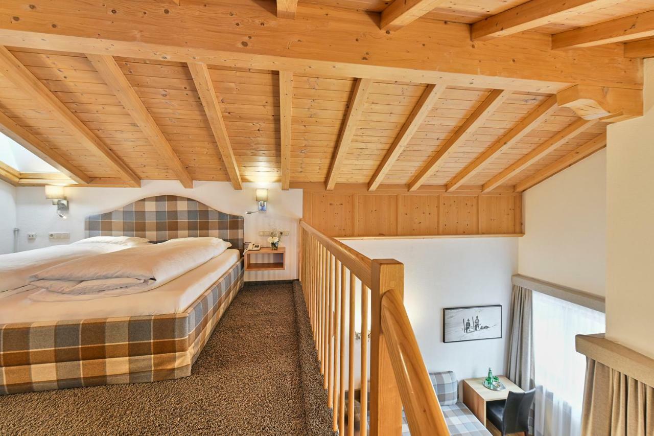 Hotel Garni Sursilva ليش ام ارلبرغ المظهر الخارجي الصورة